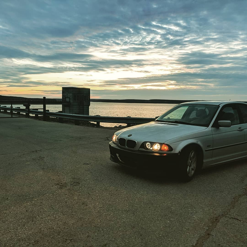 A beautiful sunset to end a great day of driving.